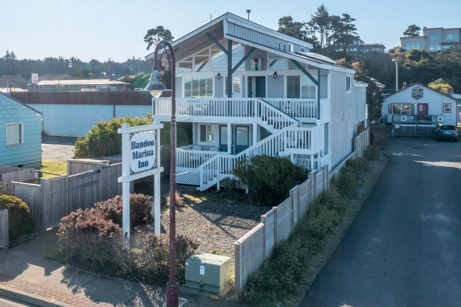 Bandon Marina Inn Exterior photo